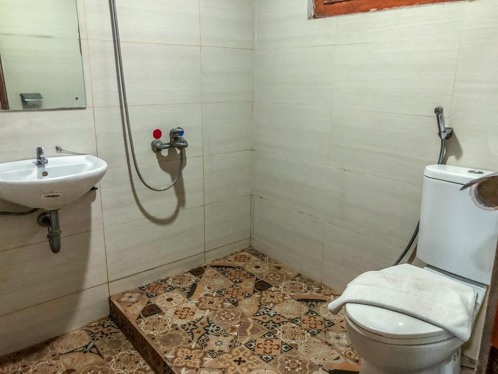 Arys Garden Hotel Yogyakarta Esterno foto