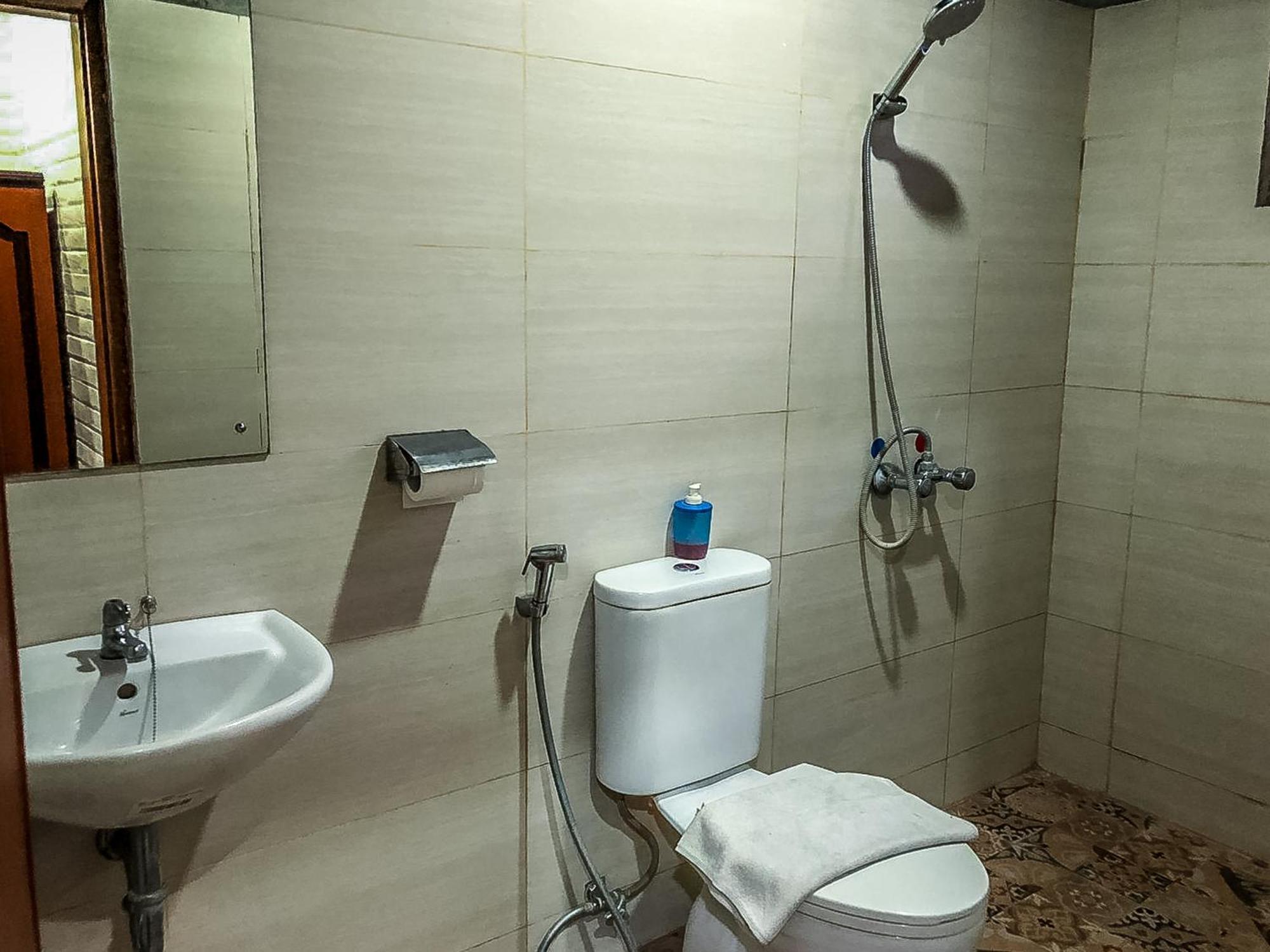 Arys Garden Hotel Yogyakarta Esterno foto